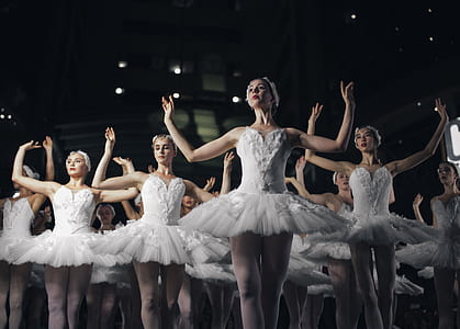 ballerinas performing on stage thumbnail