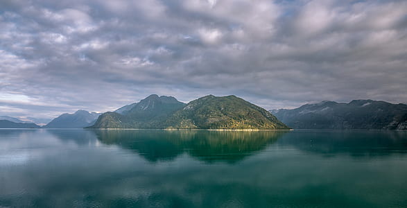 photograph of island thumbnail