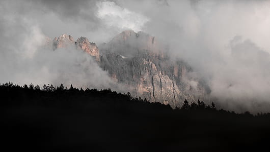 Landscape Photography of Mountain thumbnail