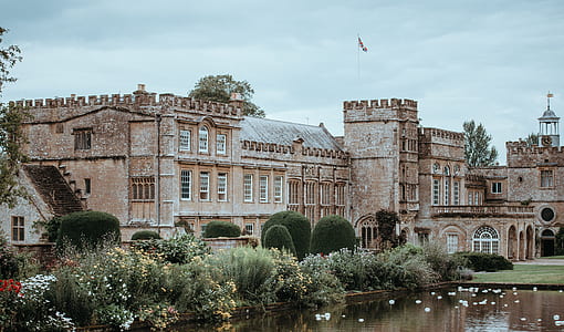 brown castle thumbnail