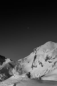 snow mountain during nighttime thumbnail