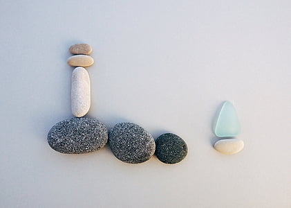 white and black stones thumbnail