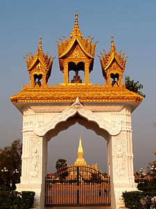 white and brown concrete arch thumbnail
