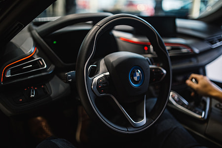 Silver BMW i8 thumbnail