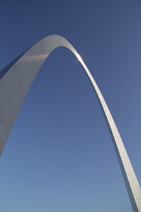 St. Louise Arch at day time thumbnail