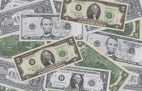 assorted-amount US dollar banknotes thumbnail