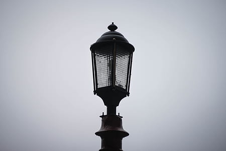 black street lamp thumbnail
