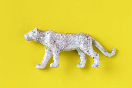 Gray and White 4-legged Animal Figurine thumbnail