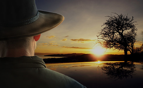 man standing near seashore thumbnail