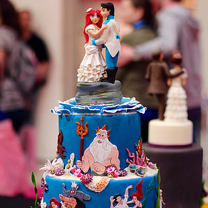 Disney The Little Mermaid-themed cake thumbnail