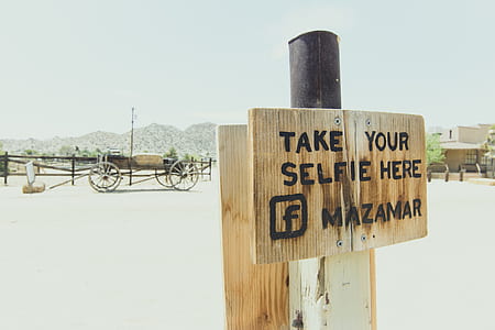 take your selfie here wooden signage thumbnail