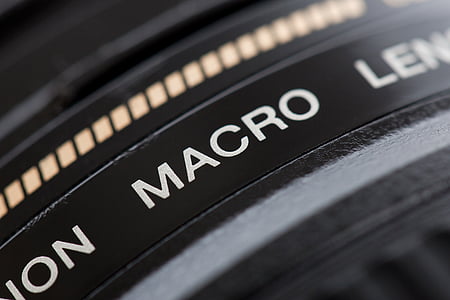 closeup photography of black Macro camera lens thumbnail