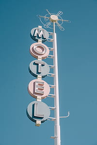 Motel post signage thumbnail