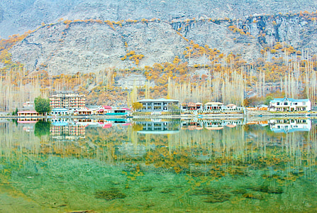 Lower Kachura Lake, Shangrila Lake thumbnail