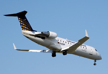D-ACRF airliner thumbnail