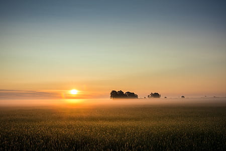 island photography during golden hour thumbnail