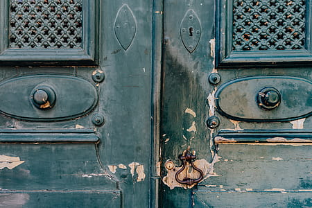 Colorful wooden door in the facade of a typical Portuguese house at Lisbon, Portugal thumbnail
