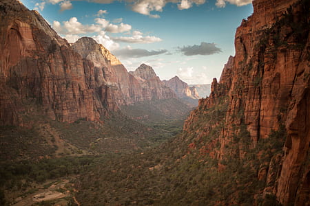 Canyon during daytime thumbnail