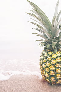 pineapple on shore thumbnail