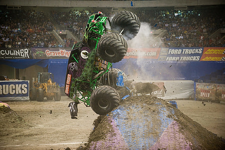 Grave Digger, Monster Truck thumbnail
