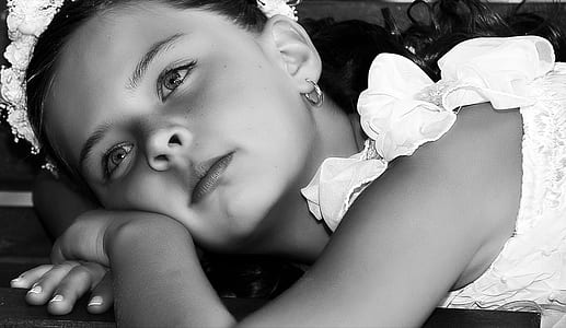 grayscale photo of girl thumbnail