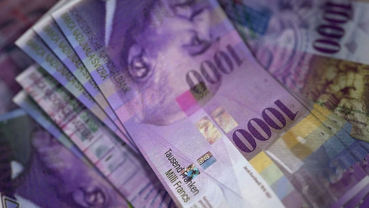 closeup photo of 1000 banknote thumbnail