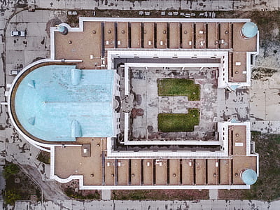 bird's eye view photography of building thumbnail