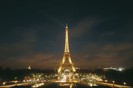 Eiffel Tower thumbnail