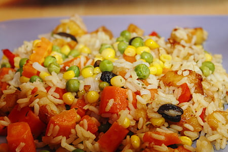macro photography of mix vegetable fried rice thumbnail
