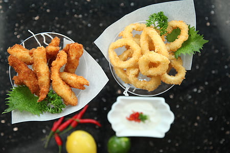 calamares with dipper thumbnail