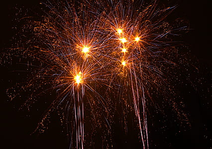fireworks at night thumbnail