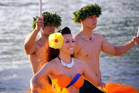 woman dancing hula dance thumbnail
