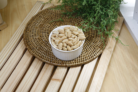 Seasoned Peanuts, Peanut thumbnail