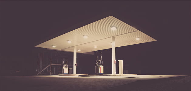 photo of gasoline station thumbnail