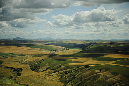 green hills and clouds thumbnail