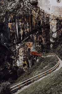 Predjama castle at the cave mouth in Postojna, Slovenia thumbnail