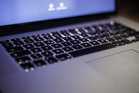 turned on MacBook Pro thumbnail