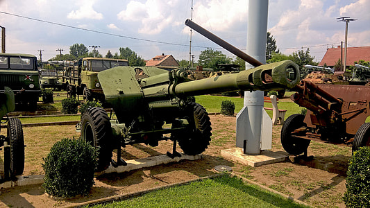 Kecel Military Technology Park, Cannon thumbnail