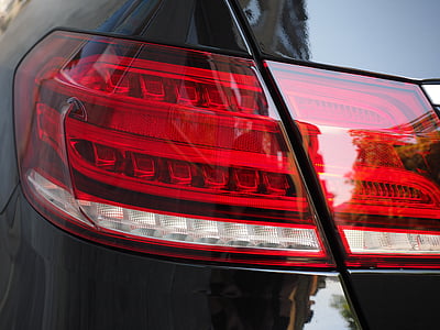 vehicle taillight thumbnail
