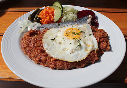 sunny side-up egg and corned beef food on plate thumbnail