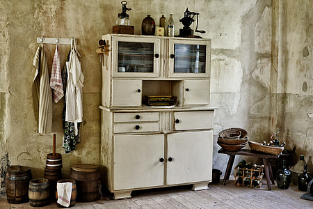 white wooden hutch cabinet thumbnail