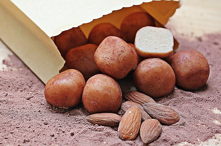 almonds on chocolate powder thumbnail