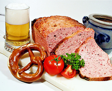 grilled meat with tomato and beer thumbnail