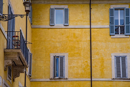 yellow concrete buidling thumbnail