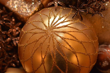 macro photography of brown bauble thumbnail