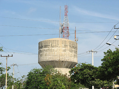 Torres de telecomunicaciones in Barranquilla, Colombia thumbnail