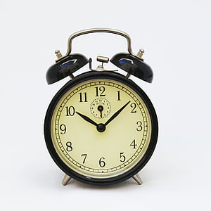 twin bell alarm clock at 10:08 thumbnail