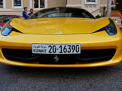 closeup photography of yellow Ferrari 458 Italia thumbnail