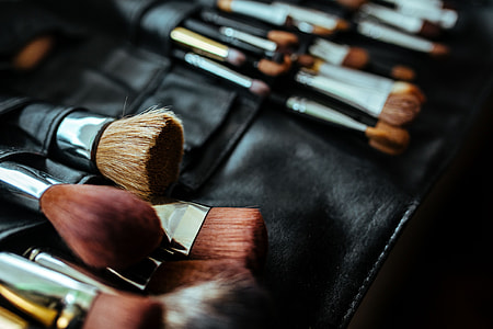 Make-up accessories close-ups thumbnail