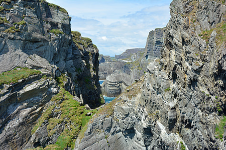 photography of mountain cliff during day time thumbnail
